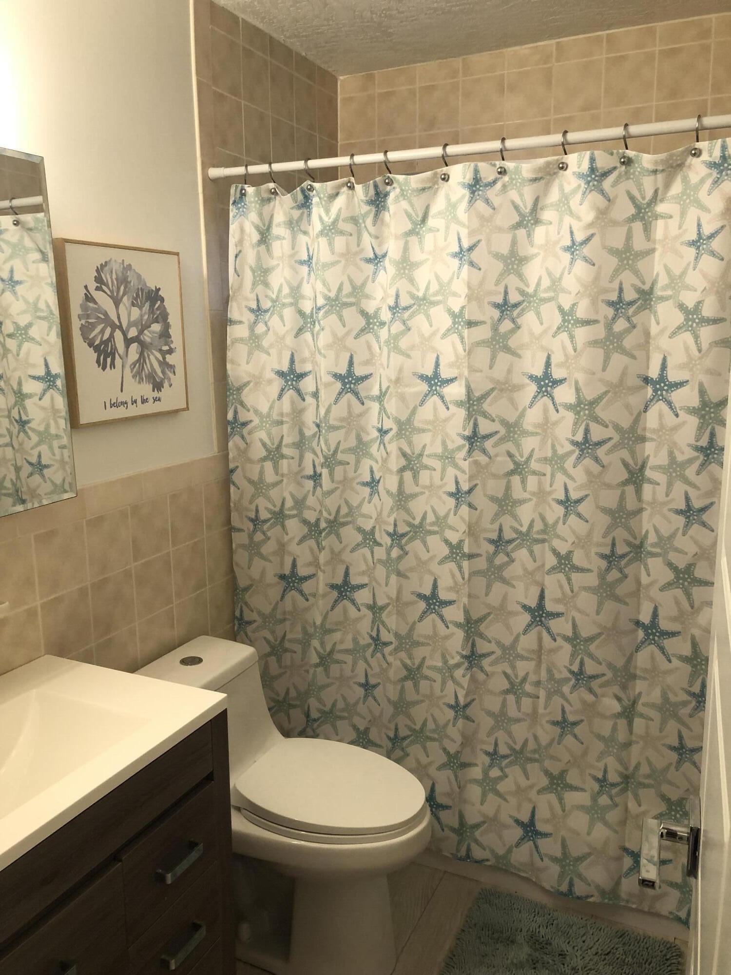 439 4th Road, Unit UPSTAIRS ONLY Key Largo, FL 33037 - Photo 7 of 10 IMG_6209