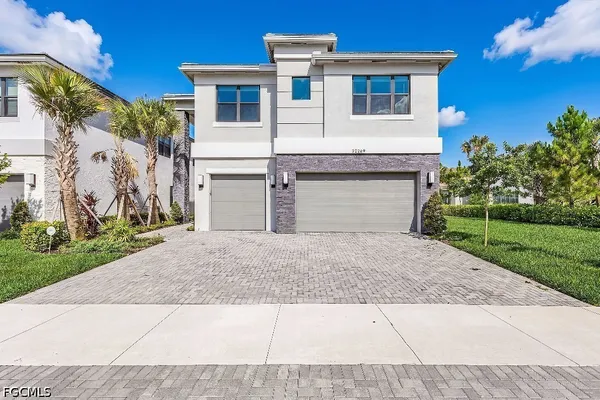 $985,000 | 20269 Fair Oak Lane, Estero, FL 33928