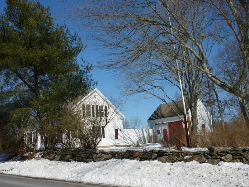 3804 Main Road Tiverton, RI 02878 - Photo 25 of 25 Exterior Front.