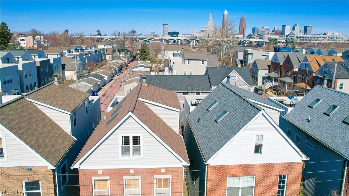 608 Literary Road Cleveland, OH 44113 - Photo 32 of 33