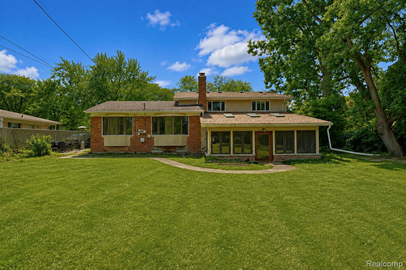 8522 Hampton Road Grosse Ile, MI 48138 - Photo 47 of 48 rear of home.jpg