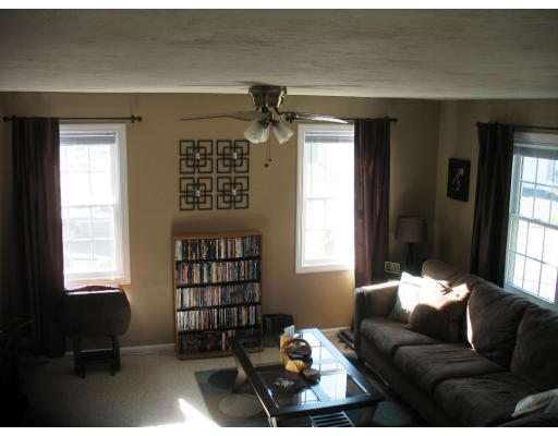 30 A Pine Hill Road Worcester, MA 01604 - Photo 5 of 12 Gallery Image 5