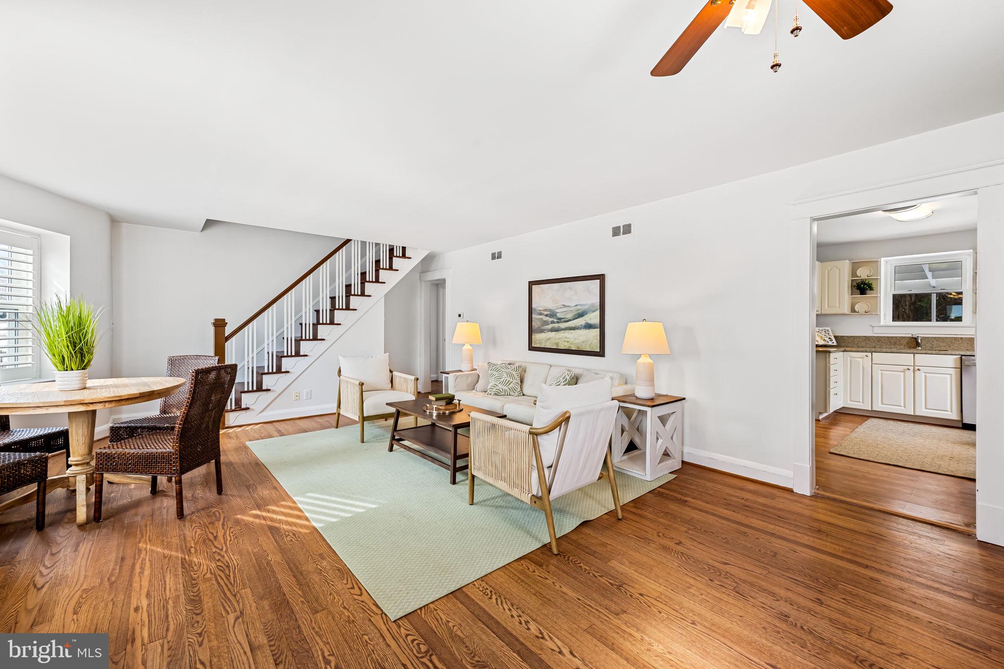 440 Cleveland Road Linthicum Heights, MD 21090 - Photo 5 of 28 a living room with furniture and a wooden floor