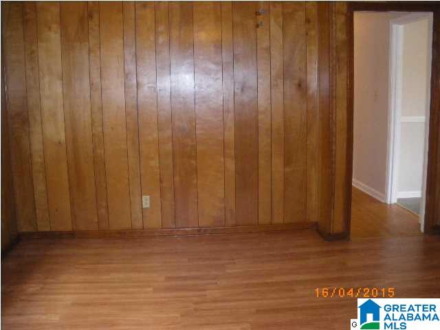 984 Ridgewood Circle Birmingham, AL 35235 - Photo 3 of 10