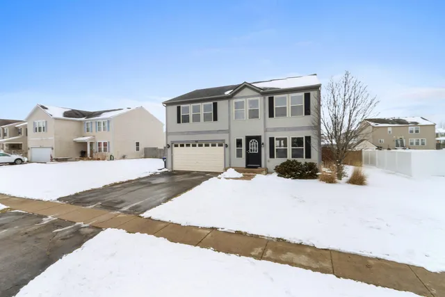 $455,000 | 920 North Hearthstone Street, Elkhorn, WI 53121