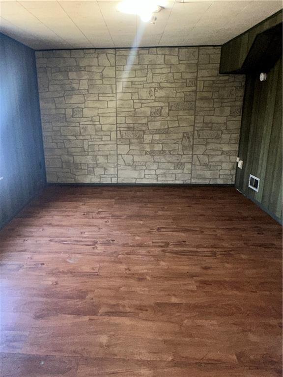 1423 Maratta Road Aliquippa, PA 15001 - Photo 7 of 22 a view of a bathroom