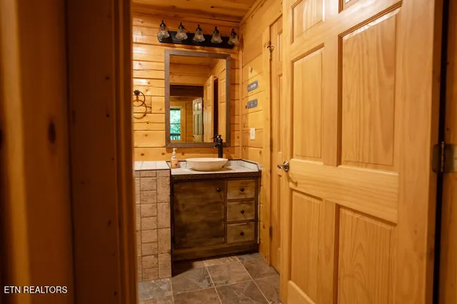 $546,000 | 308 Black Mash Hollow Road, Townsend, TN 37882