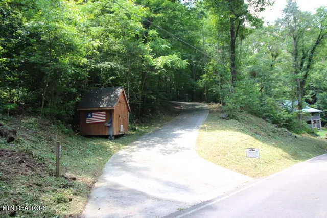 $546,000 | 308 Black Mash Hollow Road, Townsend, TN 37882