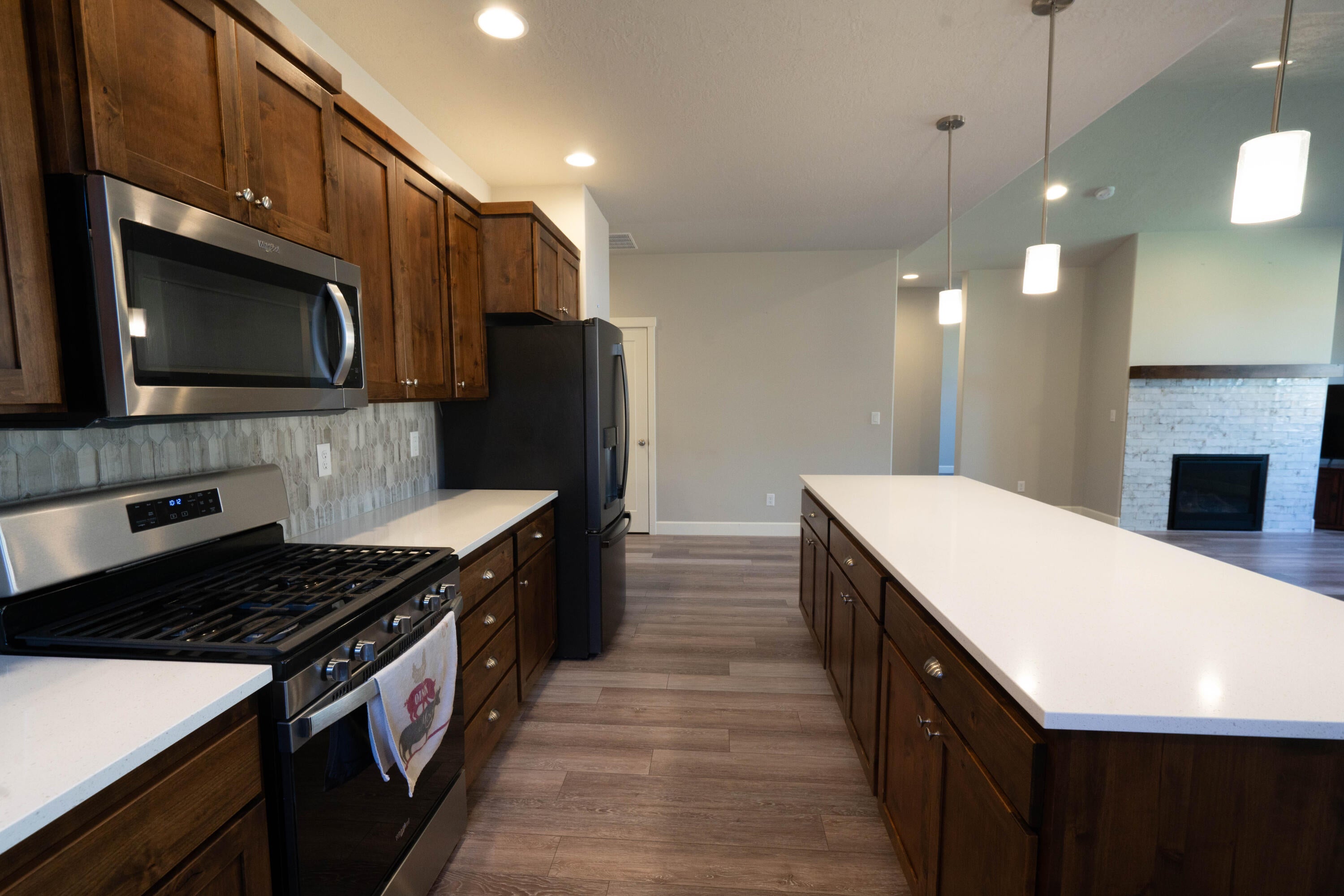 535 Northwest Rimrock Drive Redmond, OR 97756 - Photo 13 of 42 13