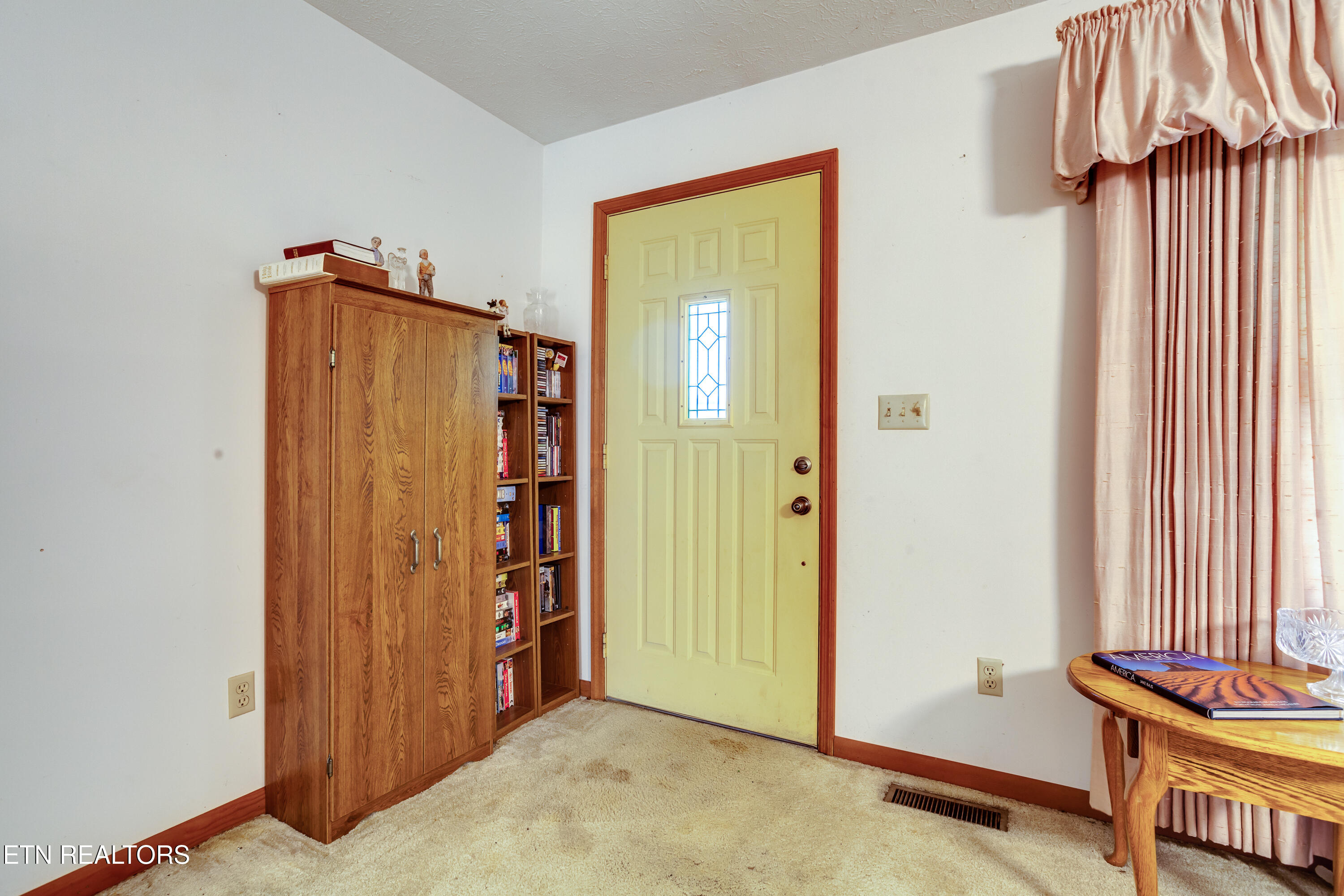 375 Rainbow Road Sevierville, TN 37862 - Photo 12 of 58 009250503-1-375RainbowRdSeviervilleTn-SM