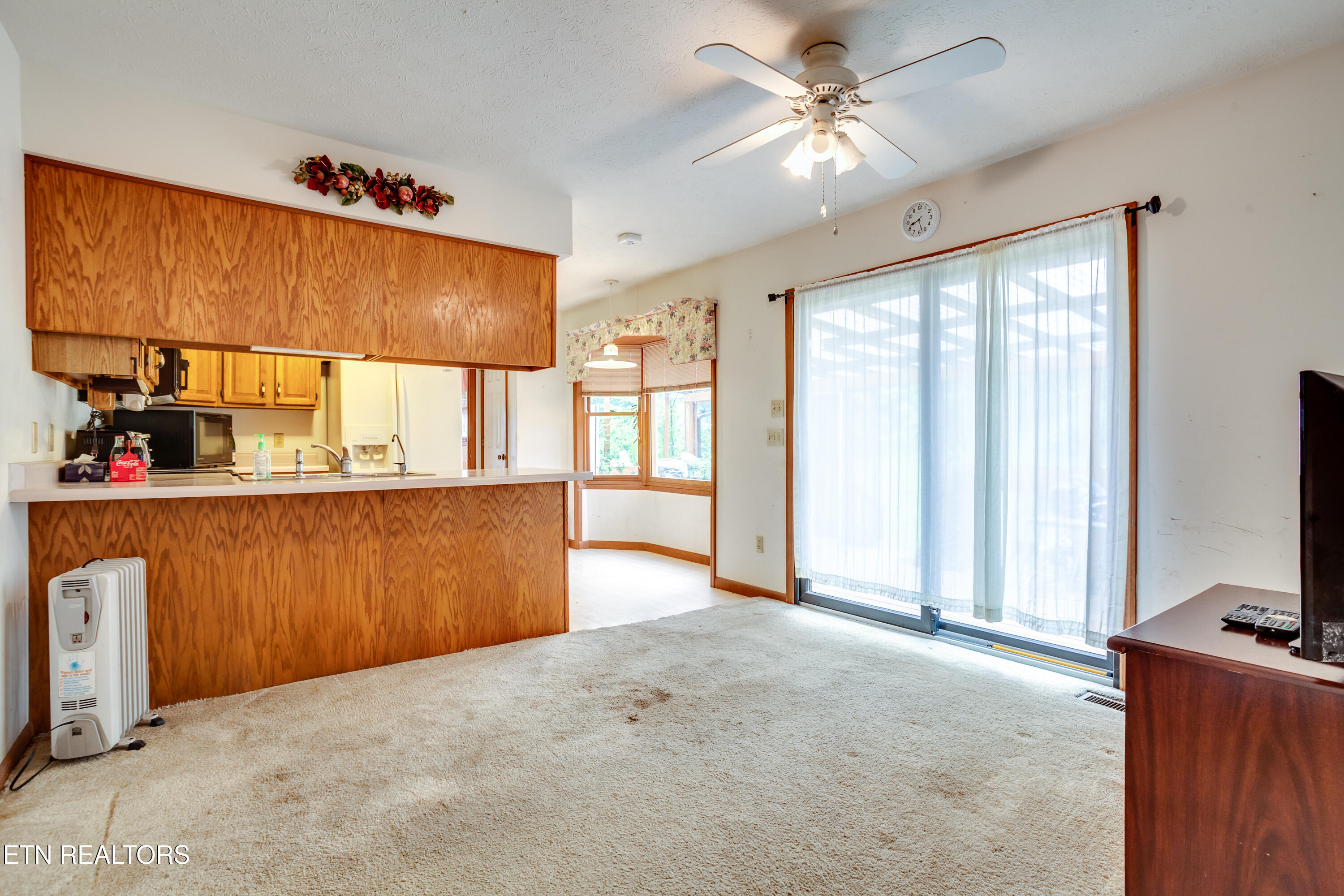 375 Rainbow Road Sevierville, TN 37862 - Photo 17 of 58 015250503-1-375RainbowRdSeviervilleTn-SM