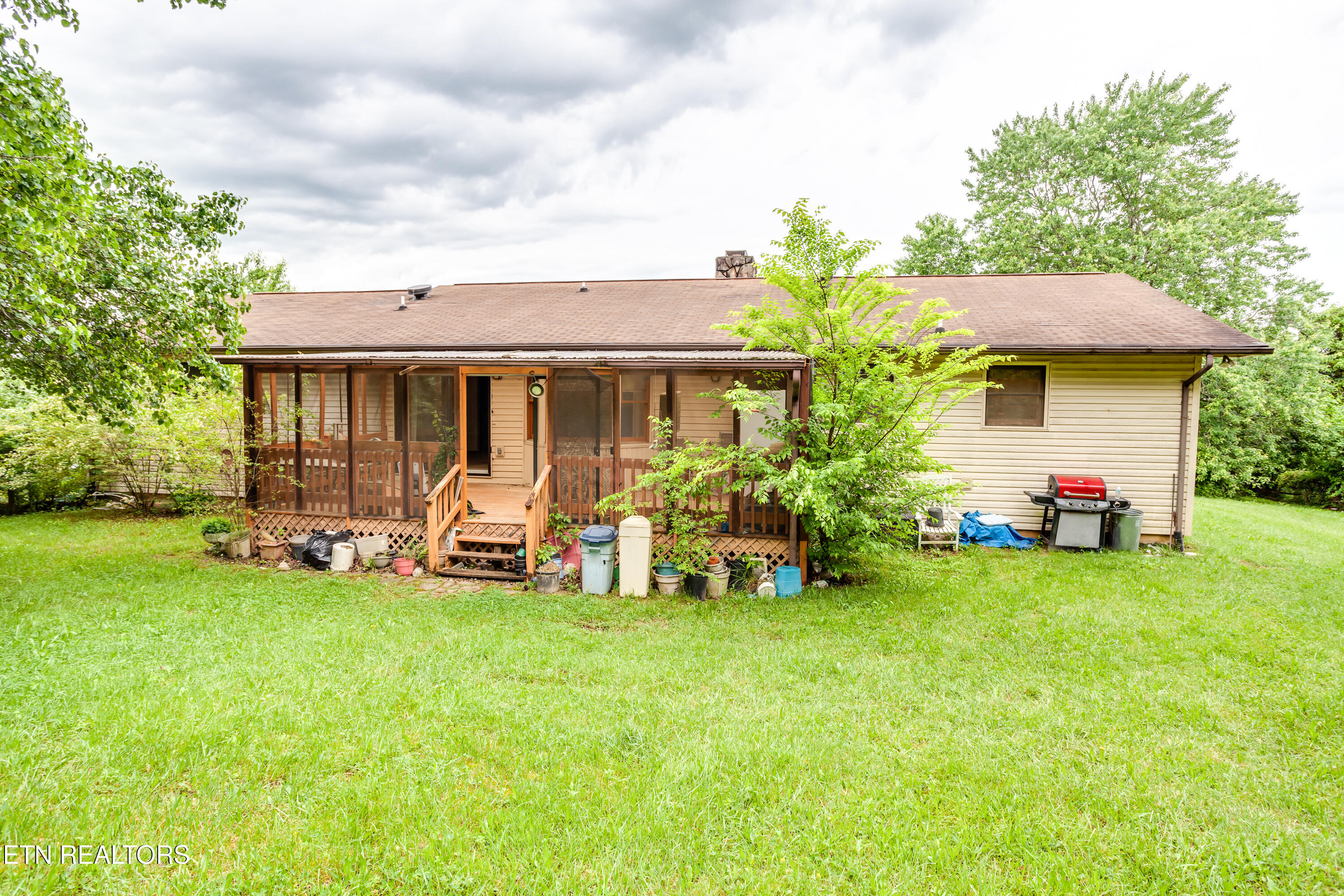 375 Rainbow Road Sevierville, TN 37862 - Photo 41 of 58 040250503-1-375RainbowRdSeviervilleTn-SM