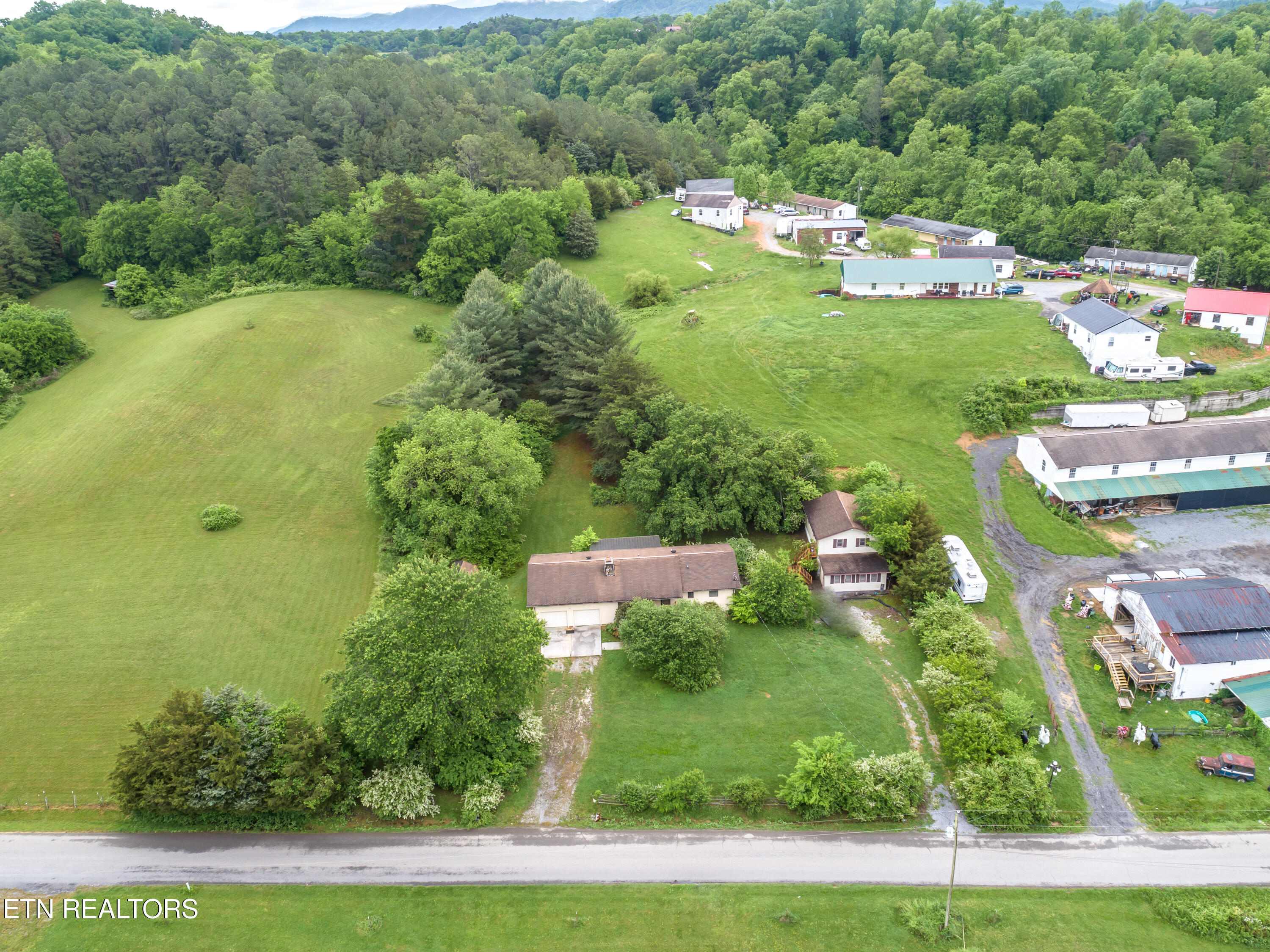 375 Rainbow Road Sevierville, TN 37862 - Photo 49 of 58 057250503-1-375RainbowRdSeviervilleTn-SM