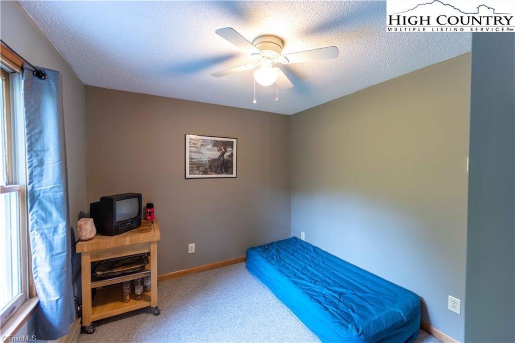 3397 Mountain View Road Glade Valley, NC 28627 - Photo 14 of 31 Gallery Image 14