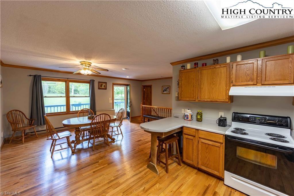 3397 Mountain View Road Glade Valley, NC 28627 - Photo 8 of 31 Gallery Image 8