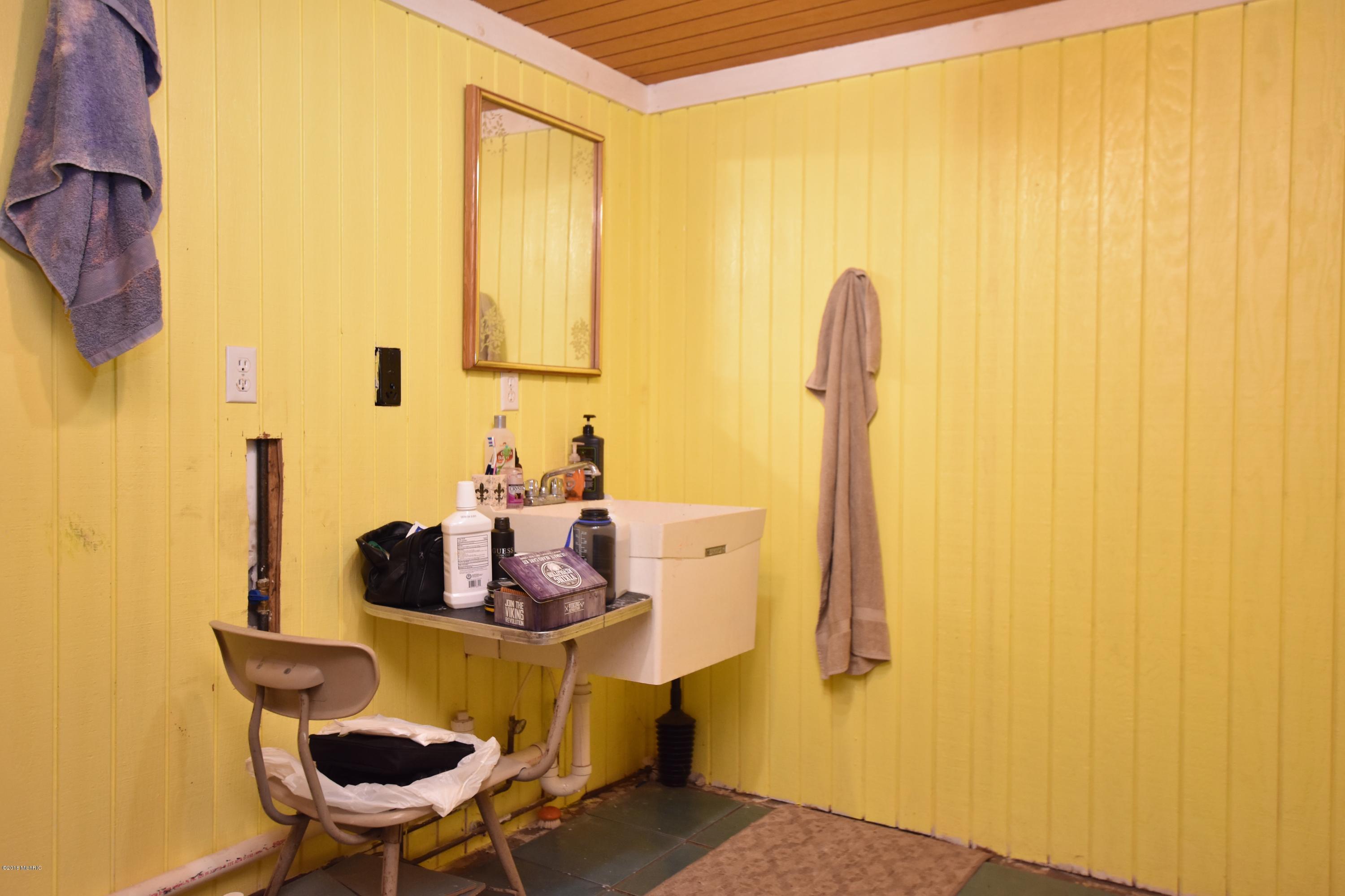 1318 Horton Road Muskegon, MI 49445 - Photo 53 of 80 DSC_0867