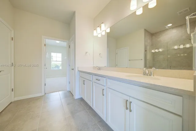 $4,300 | 1023 Eucalyptus Drive, Hollywood, FL 33021