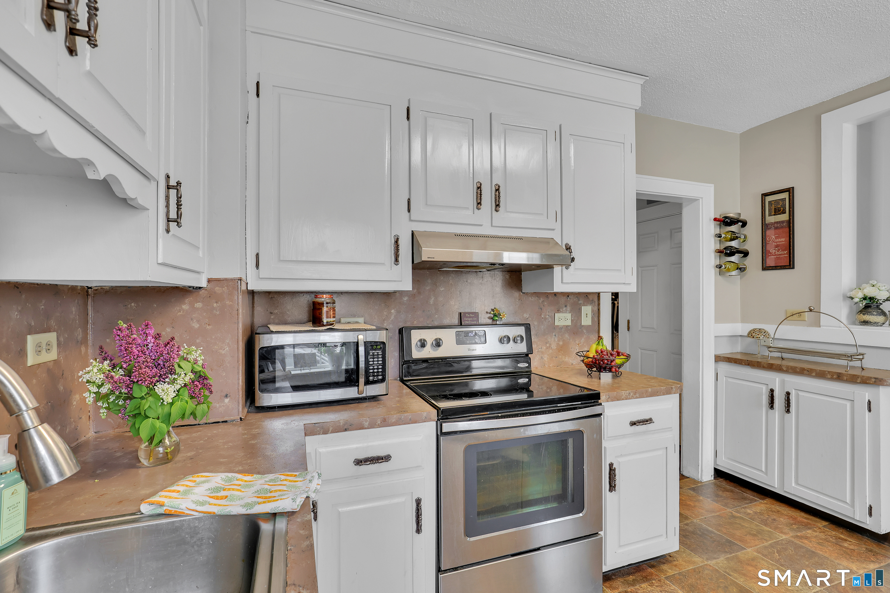 74 West Street Middletown, CT 06457 - Photo 13 of 32