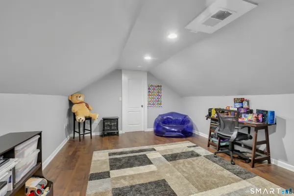 $359,000 | 74 West Street, Middletown, CT 06457