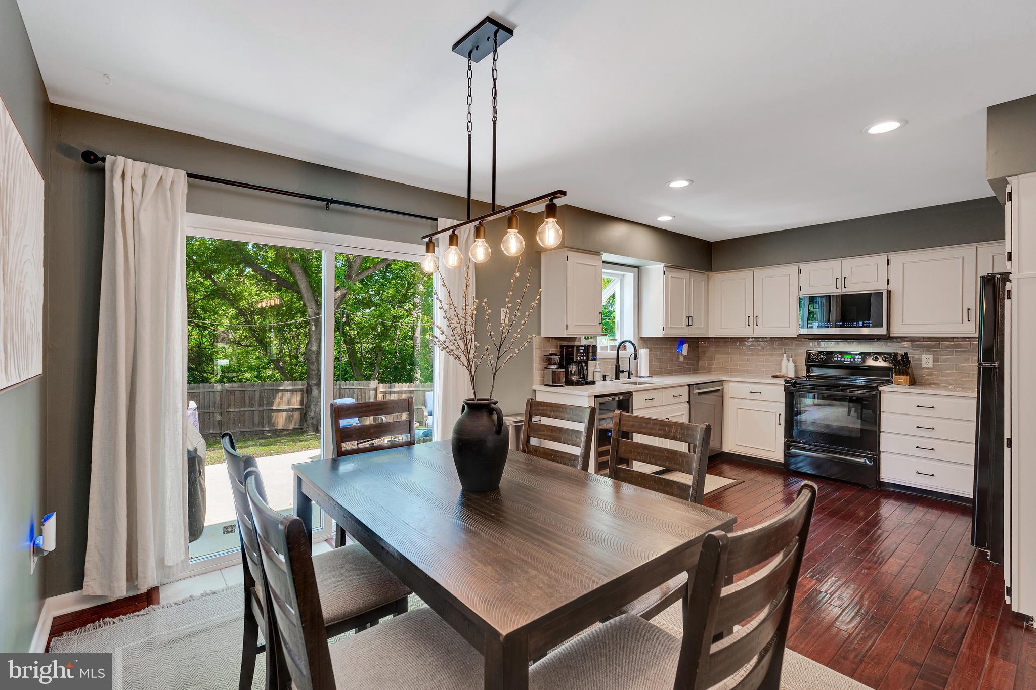 43 Evergreen Lane Phoenixville, PA 19460 - Photo 10 of 30 kitchen/dining