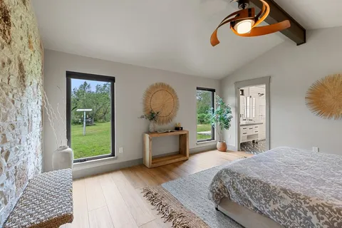 $1,225,000 | 9207 Claxton Drive, Austin, TX 78736