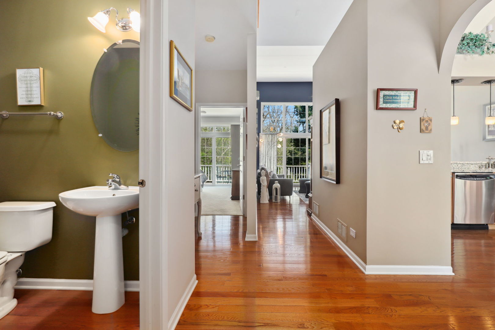 1003 Hummingbird Way Bartlett, IL 60103 - Photo 14 of 39 Gallery Image 14