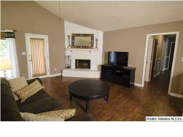4612 Sylvaner Lane Birmingham, AL 35244 - Photo 5 of 25
