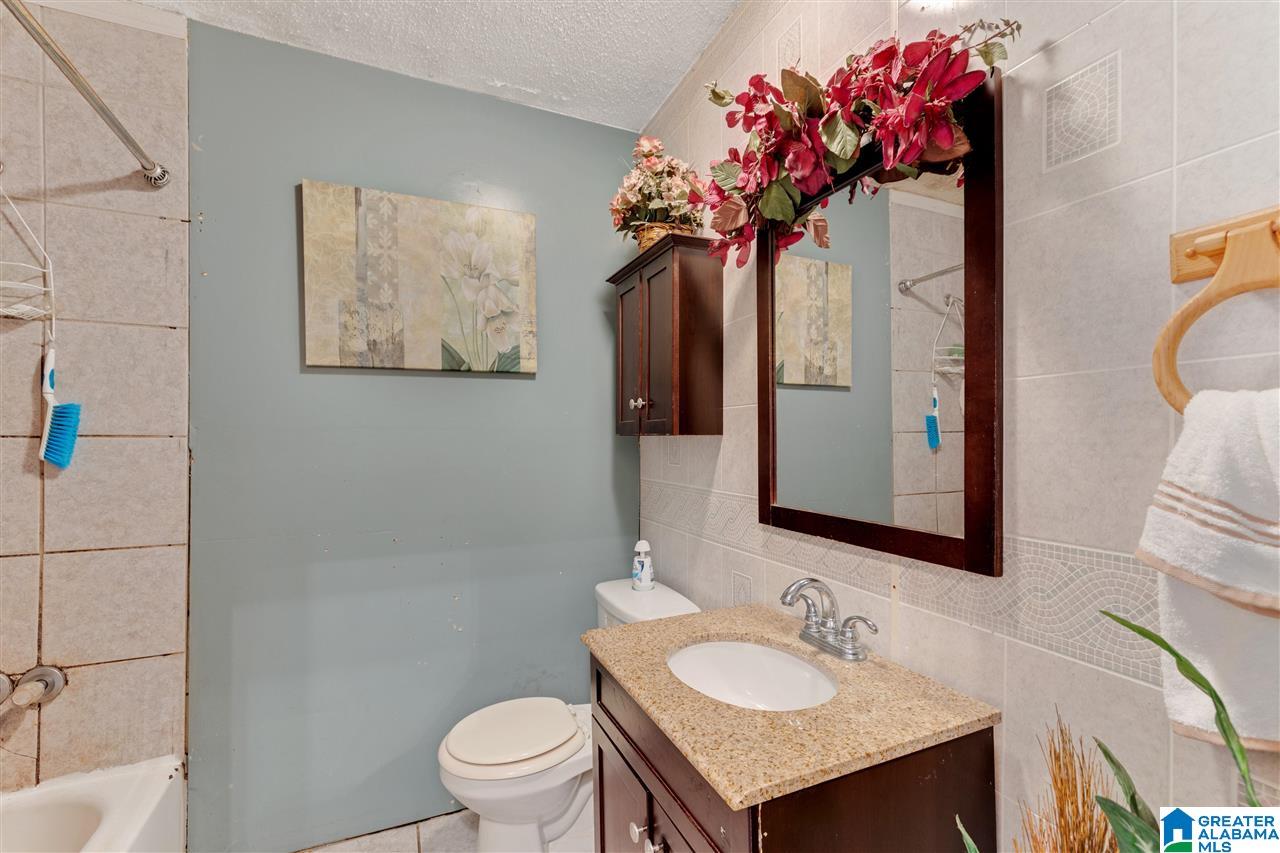 613 Old Pine Road Birmingham, AL 35214 - Photo 12 of 24