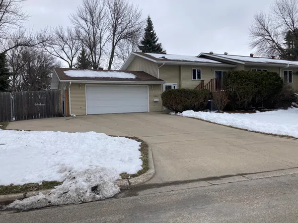 $299,900 | 1620 Elm Street South, Moorhead, MN 56560