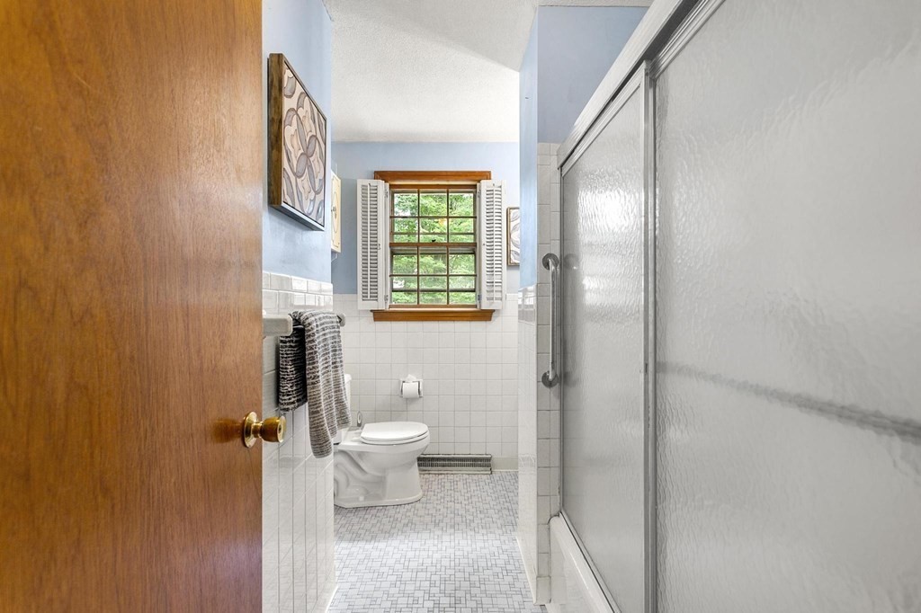 121 A Wilmington Road Burlington, MA 01803 - Photo 17 of 38 Gallery Image 17