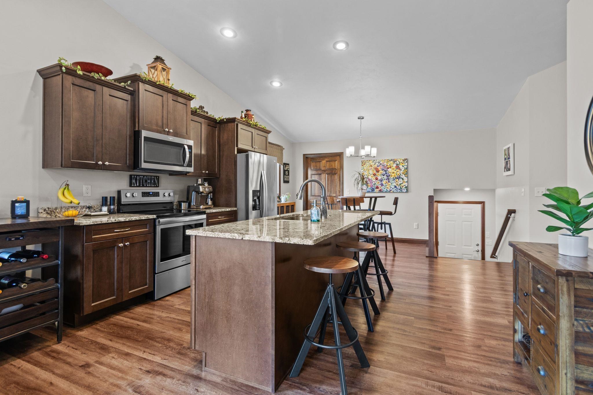 1054 Willis Way Appleton, WI 54913 - Photo 11 of 45