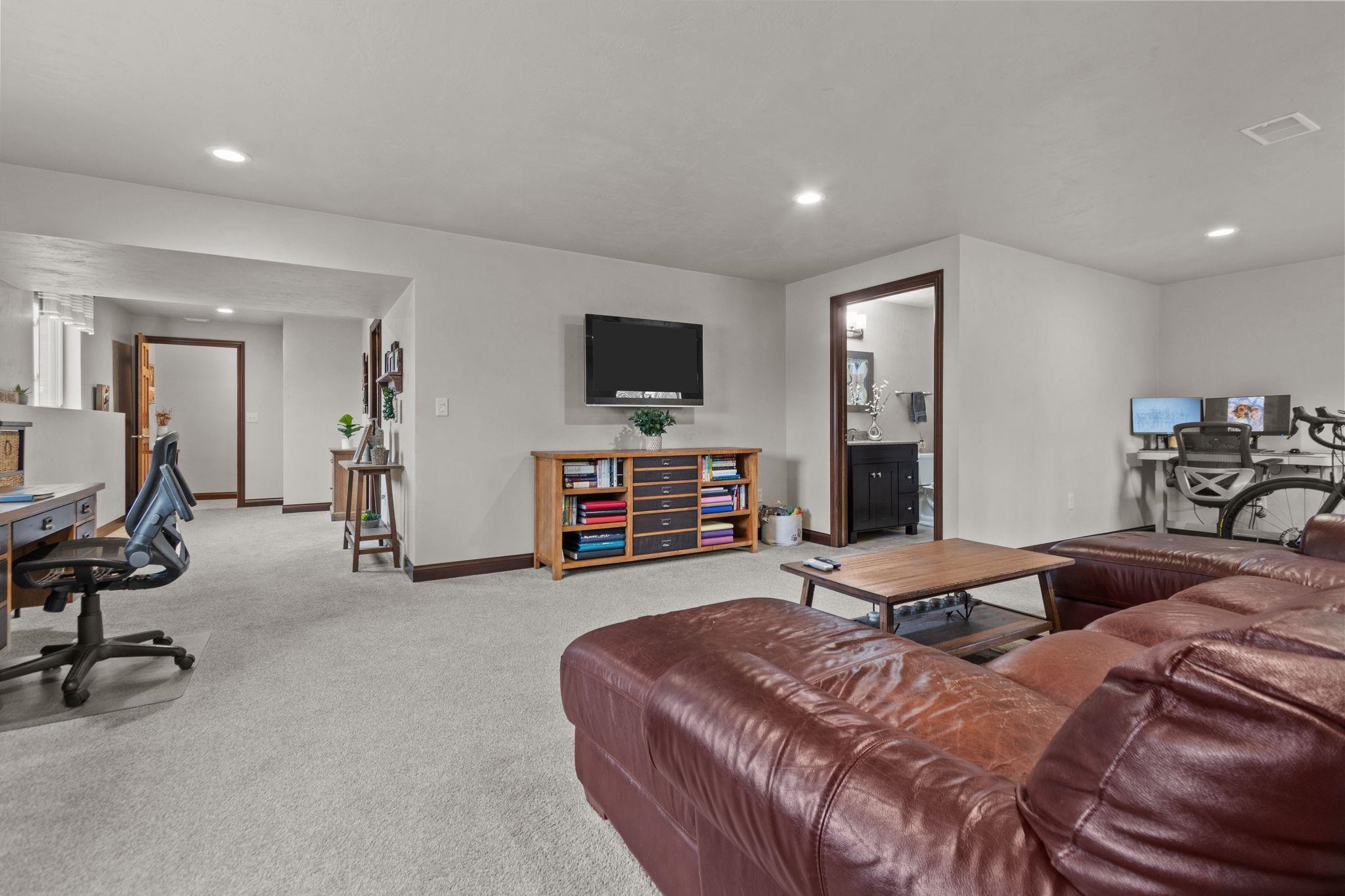 1054 Willis Way Appleton, WI 54913 - Photo 31 of 45