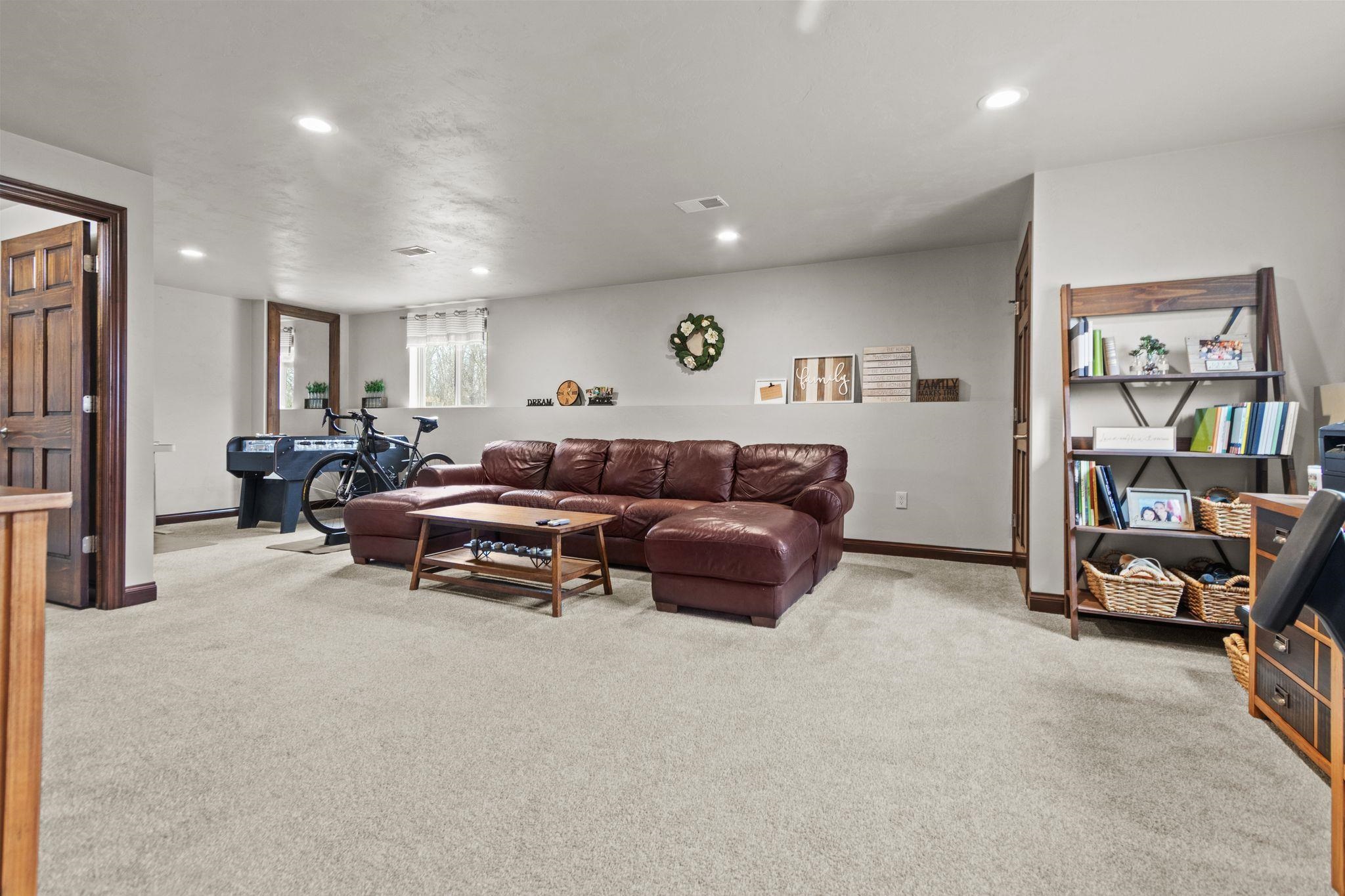 1054 Willis Way Appleton, WI 54913 - Photo 32 of 45