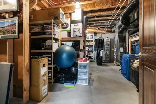 $369,900 | 1054 Willis Way, Appleton, WI 54913