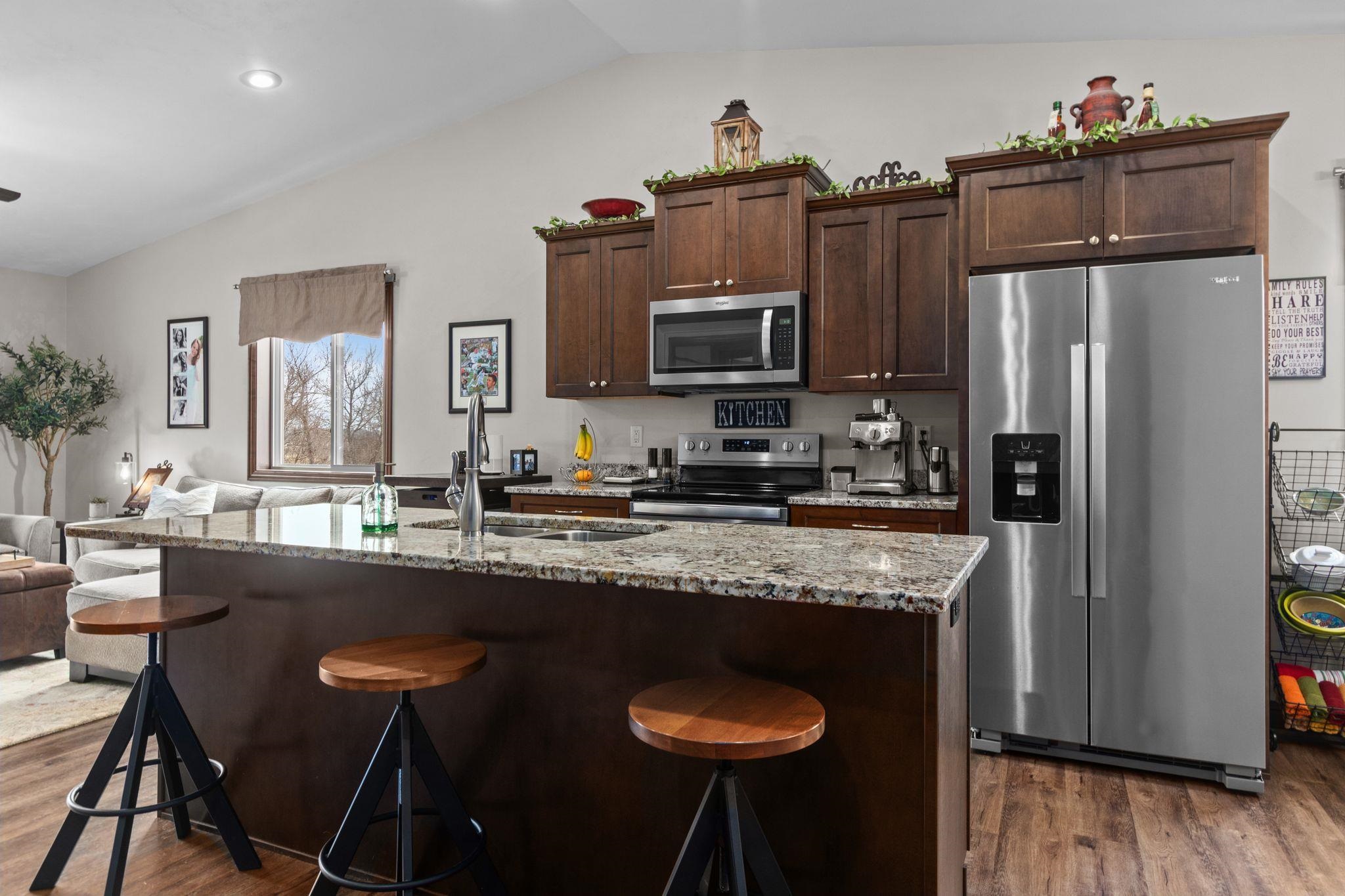 1054 Willis Way Appleton, WI 54913 - Photo 10 of 45