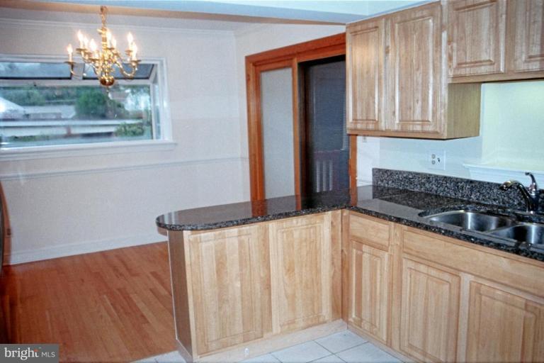 6003 Brunswick Street Springfield, VA 22150 - Photo 6 of 17 Kitchen/Dining Room