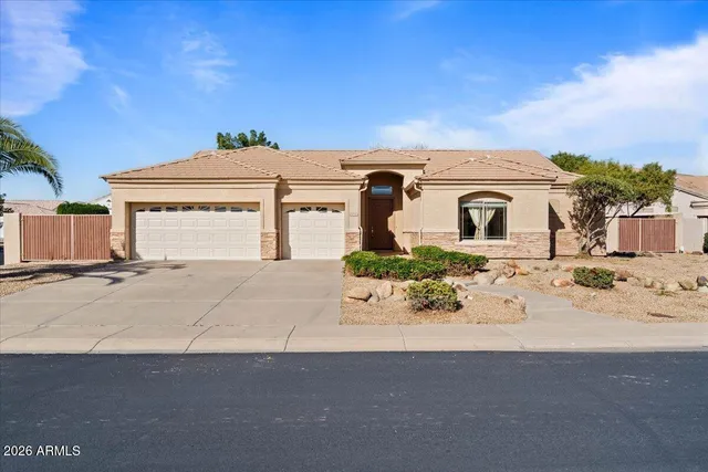 $699,000 | 4662 West Fallen Leaf Lane, Glendale, AZ 85310