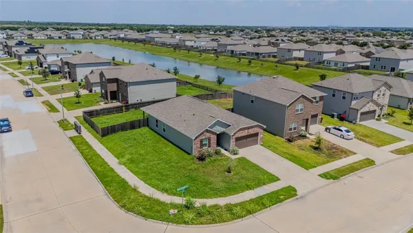 $2,150 | 6307 Highland Hts Drive, Richmond, TX 77469