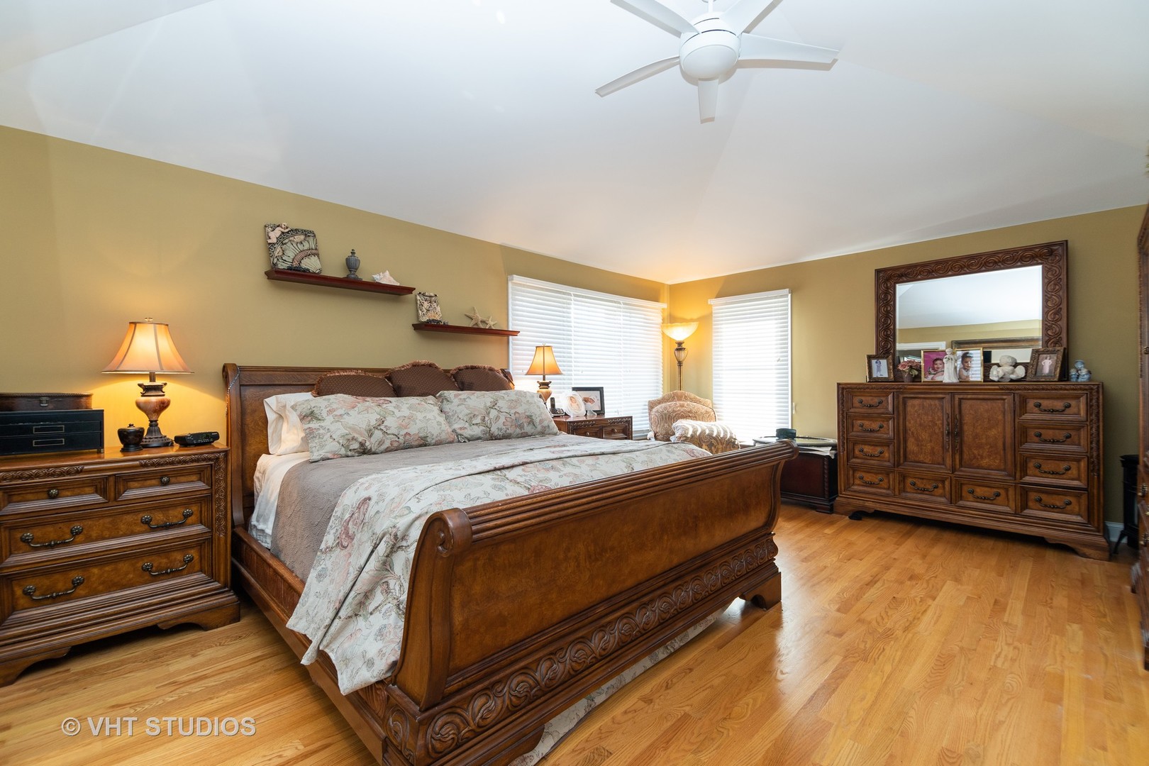8 Torrin Rocks Cove Inverness, IL 60010 - Photo 16 of 30 a bed room with a bed and a television