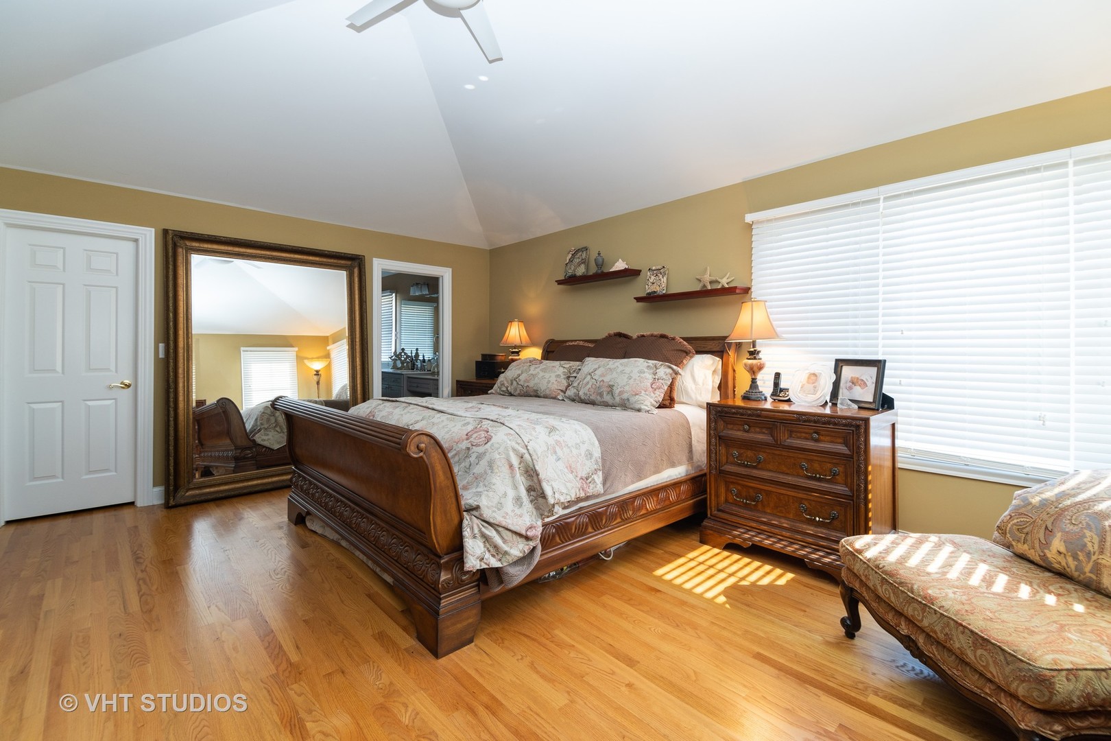 8 Torrin Rocks Cove Inverness, IL 60010 - Photo 17 of 30 a bedroom with a bed and wooden floor