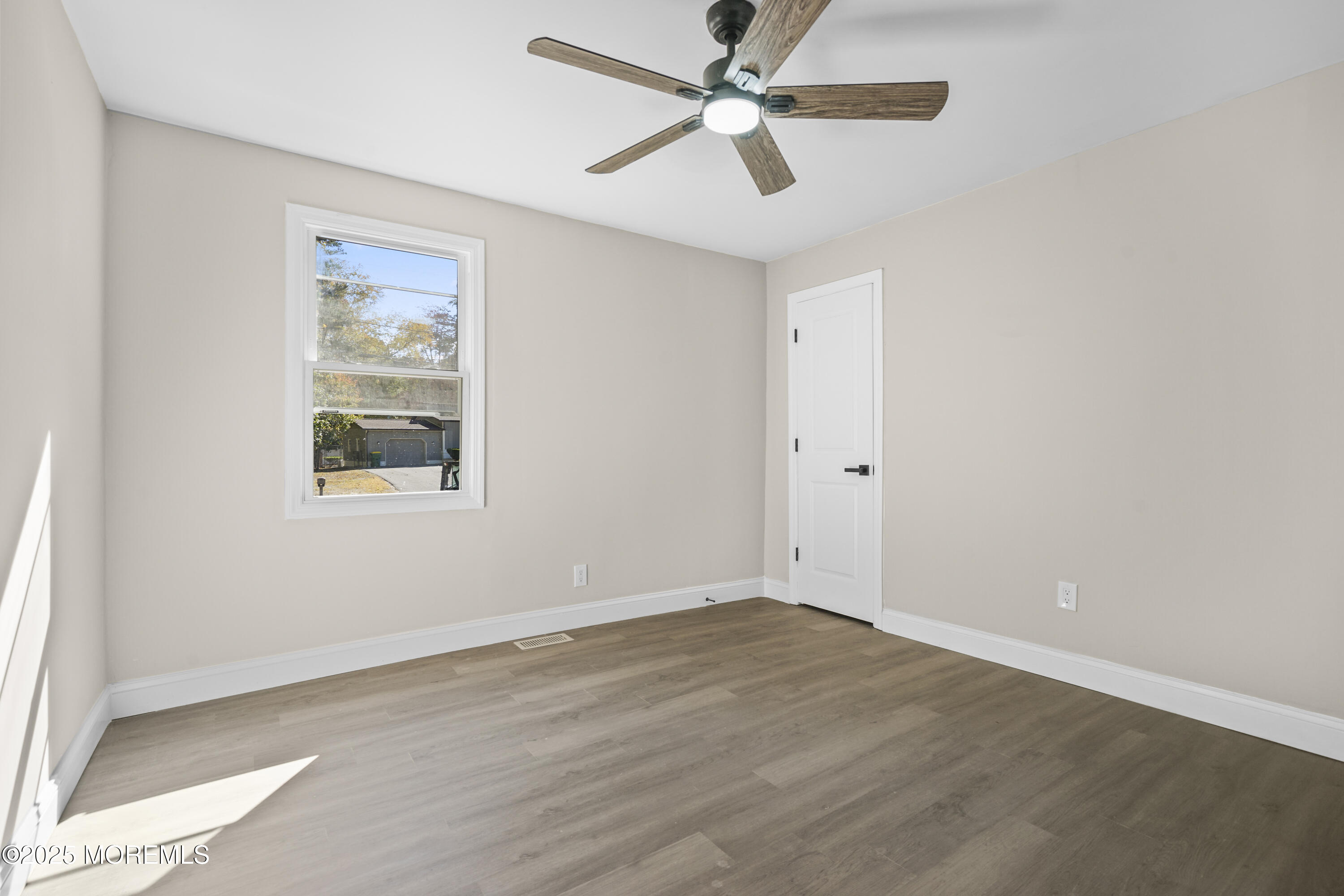 393 East Millstream Road Cream Ridge, NJ 08514 - Photo 13 of 29 DSC09608