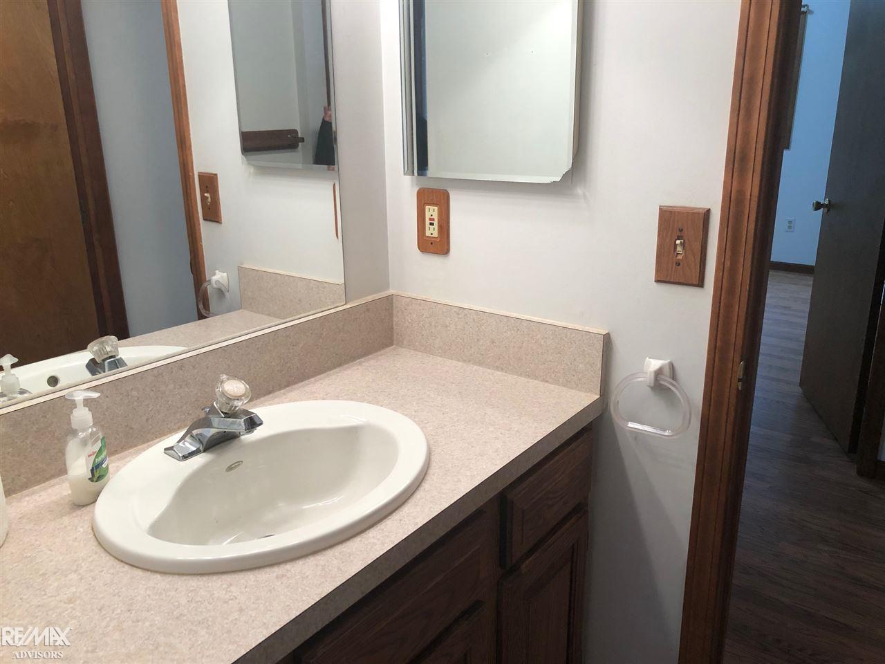5788 Newman Road St. Clair, MI 48079 - Photo 15 of 47 50015725-14.JPG