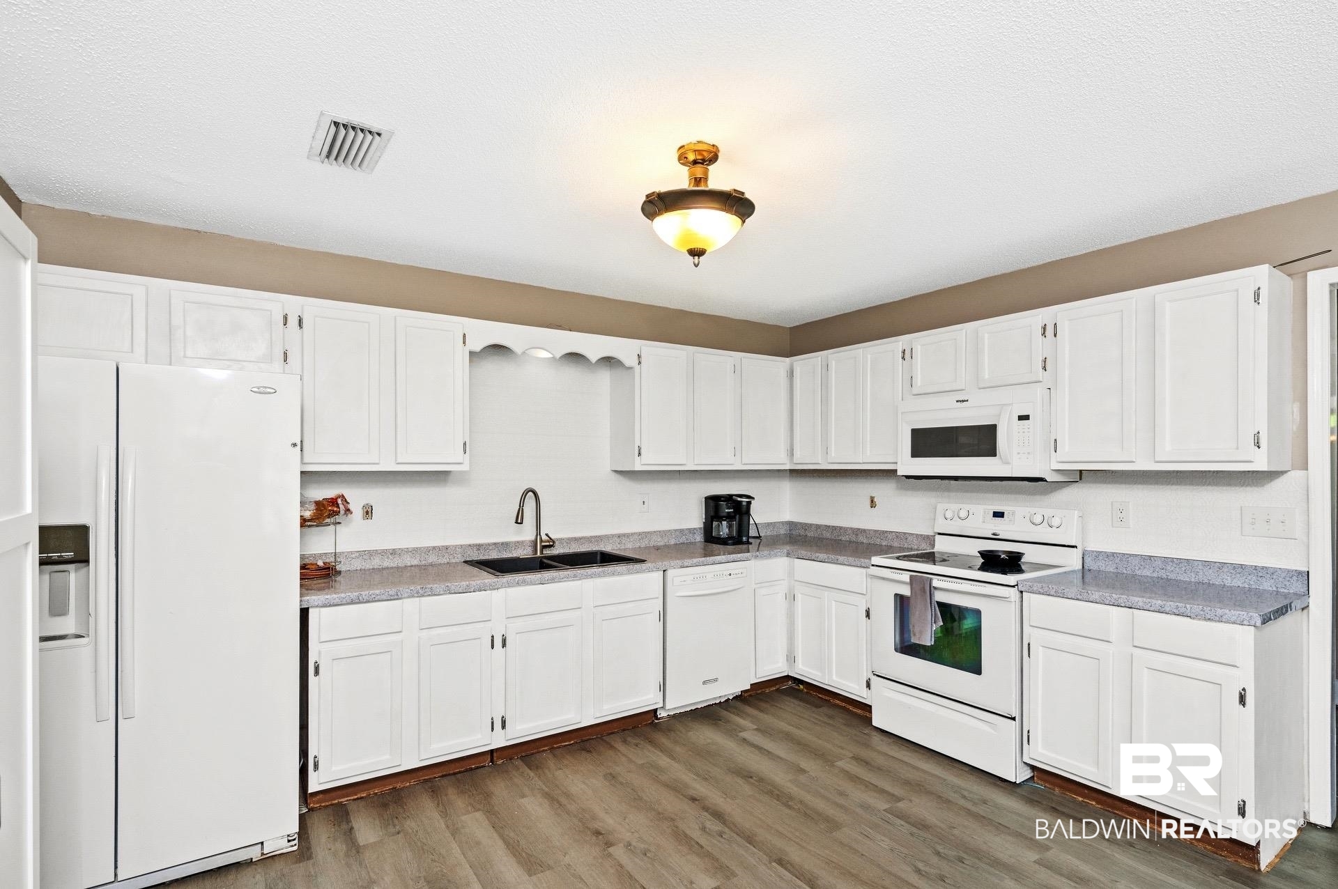 18484 Driskell Road Loxley, AL 36551 - Photo 8 of 24