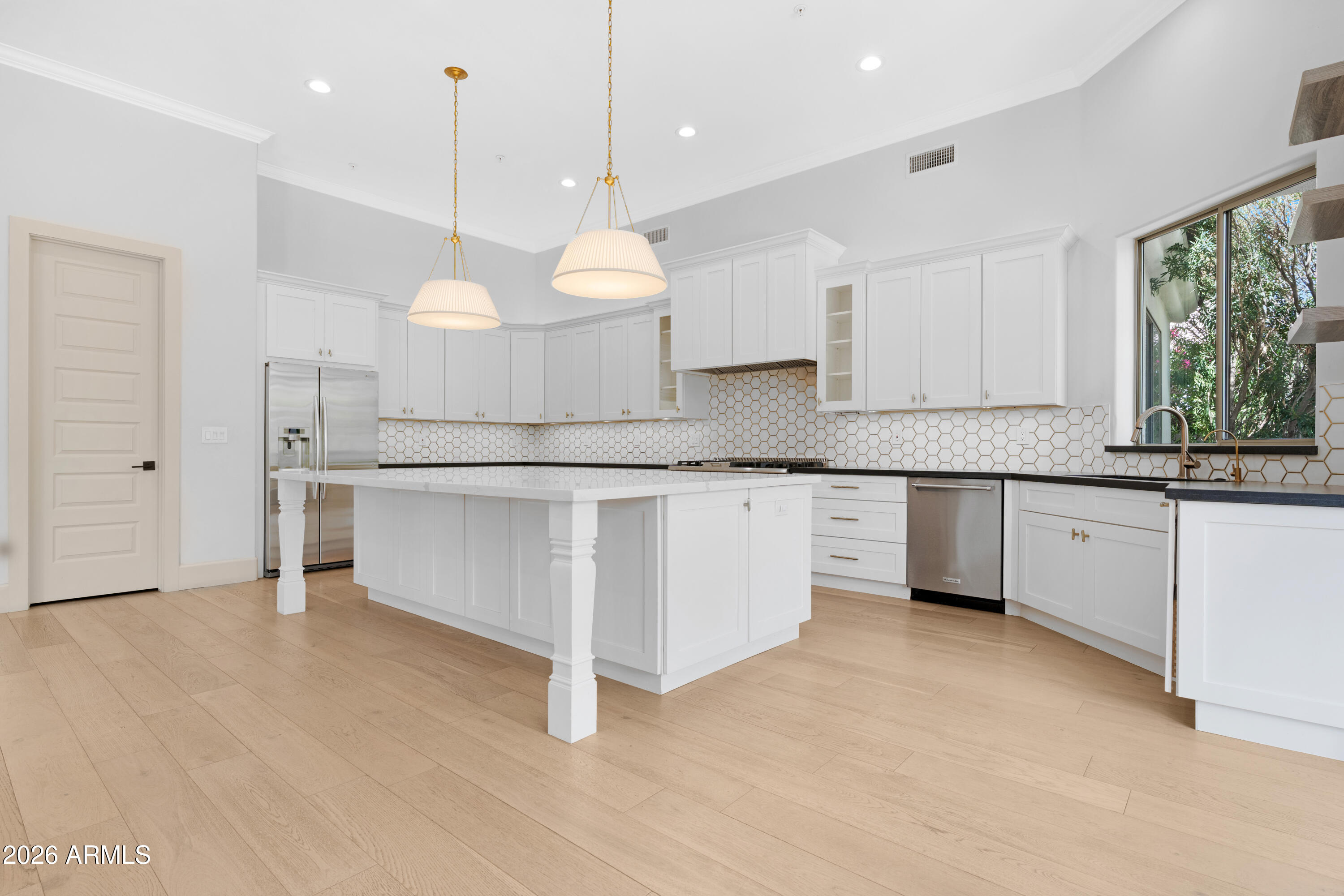 9470 East Bloomfield Road Scottsdale, AZ 85260 - Photo 8 of 49 Kitchen 3