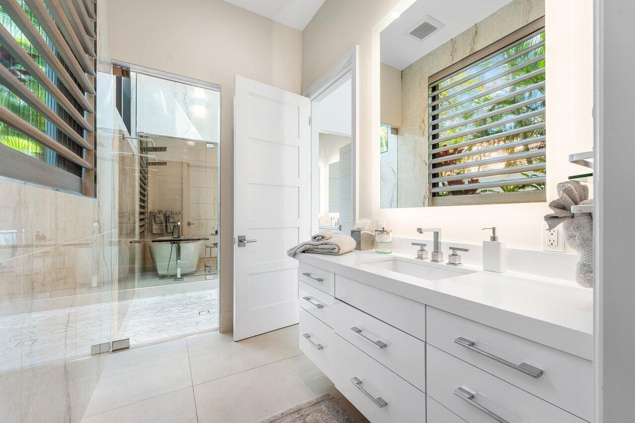 17939 Foxborough Lane Boca Raton, FL 33496 - Photo 44 of 138 Primary Bath #2