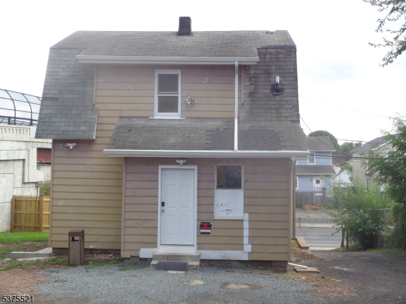525 Highway 22 Hillside, NJ 07205 - Photo 3 of 10 a front view of a house
