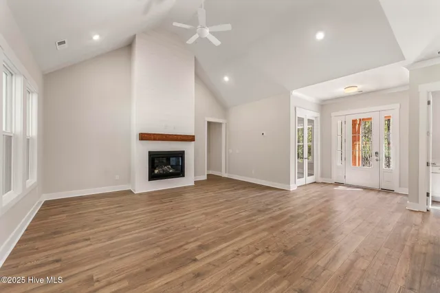 $719,900 | 394 Autumn Pheasant Loop Northwest, Calabash, NC 28467