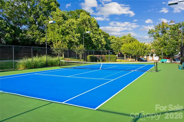 $689,900 | 18525 Harborside Drive, Cornelius, NC 28031