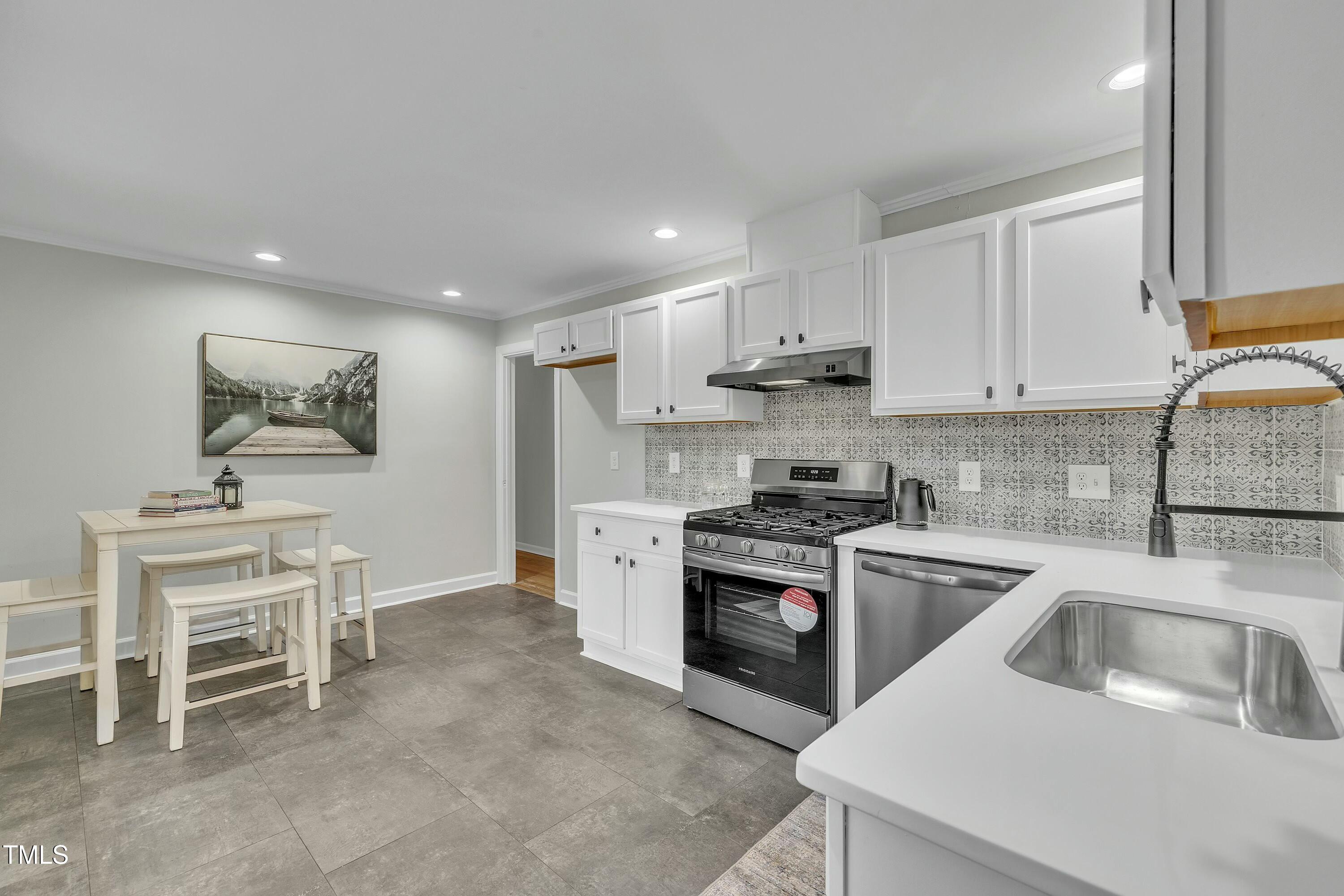 2113 Lawrence Drive Raleigh, NC 27603 - Photo 19 of 38 tempImageuTaT2G