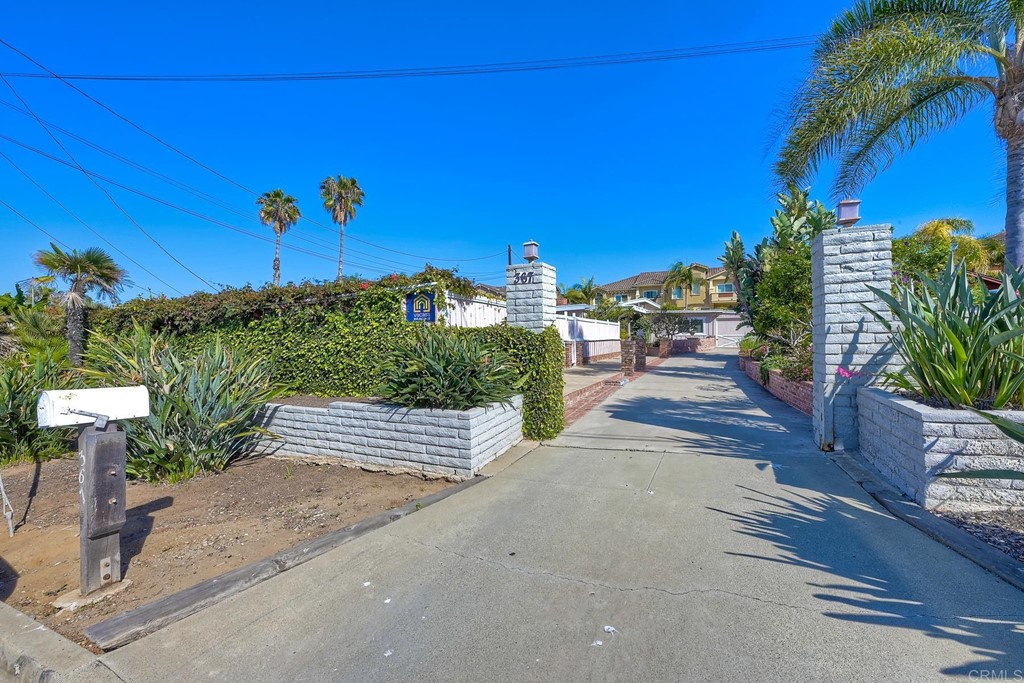 367 Beech Avenue Carlsbad, CA 92008 - Photo 8 of 23 a view of a street with an outdoor space